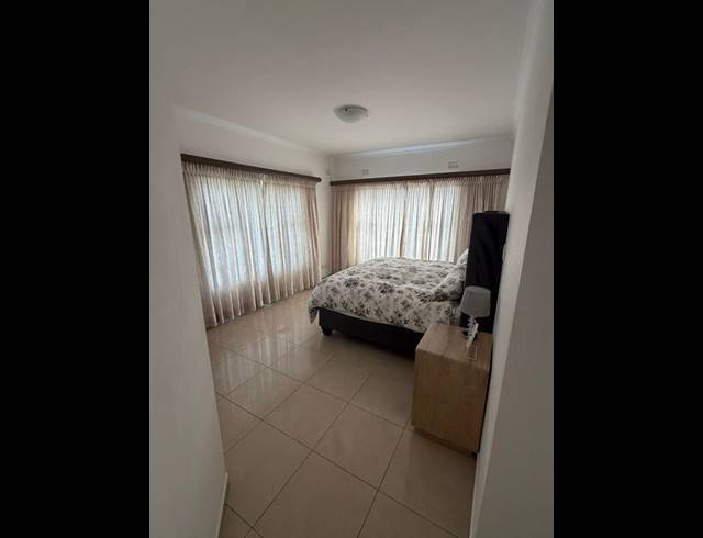 4 BEDROOM HOUSE FOR SALE IN OSLO BEACH